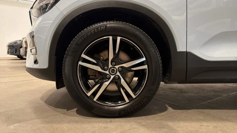 Volvo XC40 B3 G Plus Dark Auto 120 kW (163 CV)