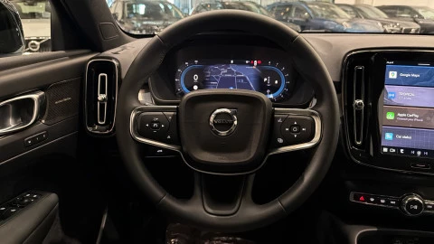 Volvo XC40 B3 G Plus Dark Auto 120 kW (163 CV)