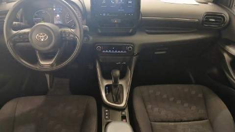 Toyota Yaris 1.5 120H Active Plus