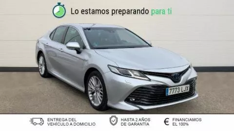 Toyota Camry 2.5 220H Advance