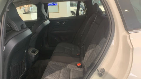 Volvo V60 2.0 B3 (G) Core Auto