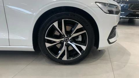 Volvo V60 2.0 B3 (G) Core Auto