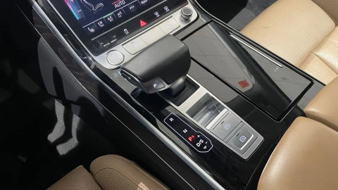 Audi A8  55 TFSI quattro tiptronic