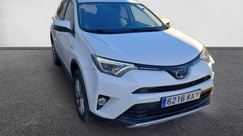 Toyota Rav4 2.5l hybrid 2WD Advance Pack Drive