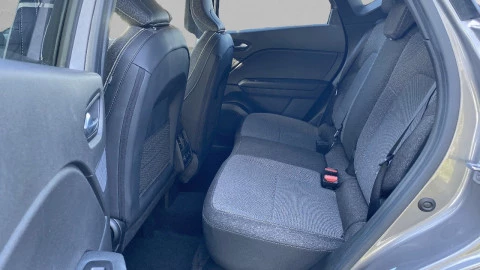 Renault Captur techno Eco-G 100cv (74 kW)