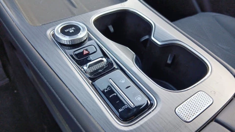 EBRO S800 1.6 TGDI Luxury 7 DCT