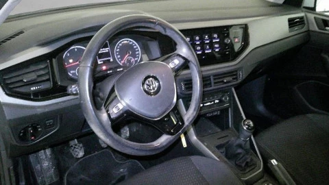Volkswagen Polo Advance 1.6 TDI 70kW (95CV)