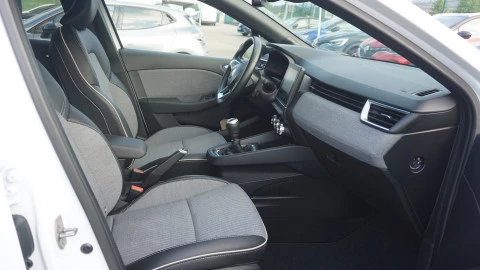 Renault Clio Techno TCe 90 (67kw)