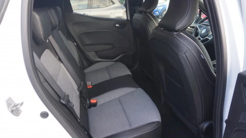 Renault Clio Techno TCe 90 (67kw)