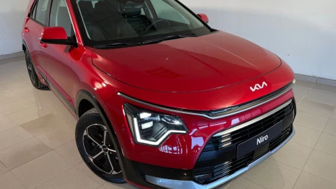 Kia Niro 1.6 GDi HEV 95kW (129CV) Drive