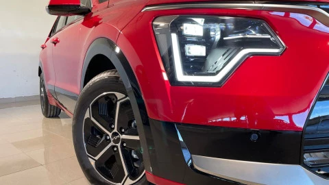 Kia Niro 1.6 GDi HEV 95kW (129CV) Drive