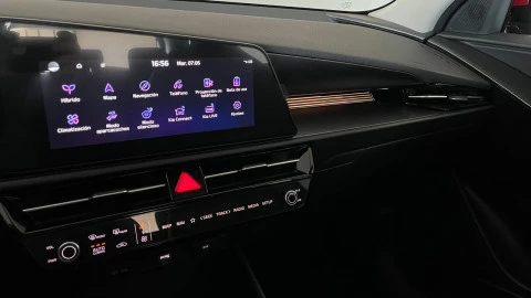 Kia Niro 1.6 GDi HEV 95kW (129CV) Drive