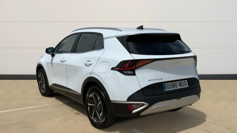 Kia Sportage 1.6 T-GDi 118kW (160CV) Drive 17
