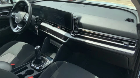 Kia Sportage 1.6 T-GDi 118kW (160CV) Drive 17