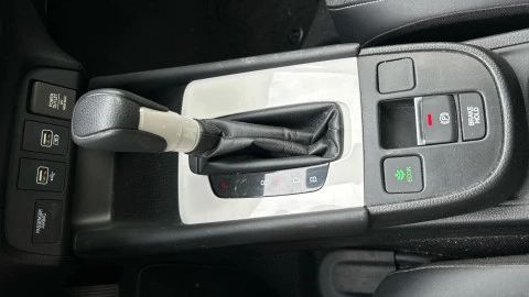 Honda Jazz 1.5 i-MMD ELEGANCE