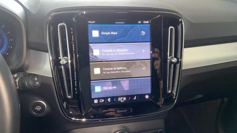 Volvo XC40 2.0 B3 G Plus Dark Auto