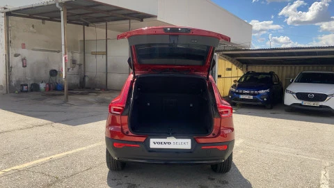 Volvo XC40 2.0 B3 G Plus Dark Auto