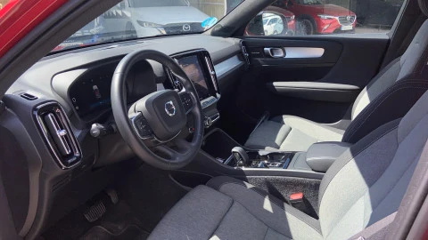 Volvo XC40 2.0 B3 G Plus Dark Auto