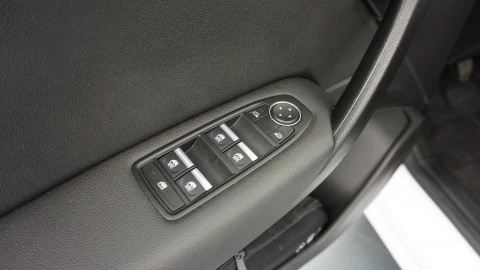 Renault Captur Zen TCe 140CV GPF Micro Híbrido
