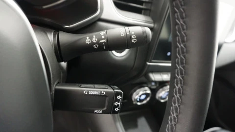 Renault Captur Zen TCe 140CV GPF Micro Híbrido