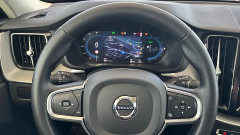 Volvo XC60 2.0 T6 AWD Recharge Core Auto