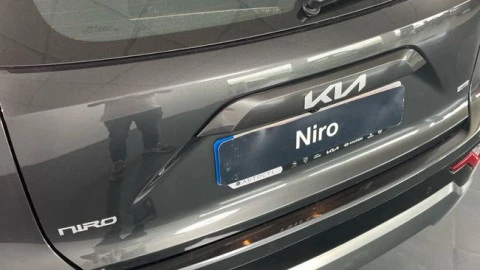 Kia Niro 1.6 GDi HEV 95kW (129CV) Drive