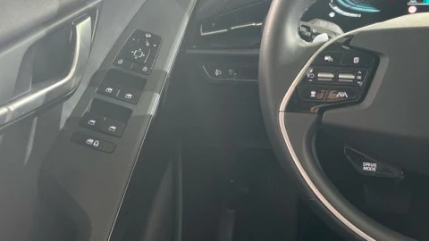 Kia Niro 1.6 GDi HEV 95kW (129CV) Drive