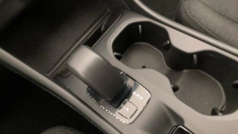 Volvo XC40 2.0 B3 G Essential Auto