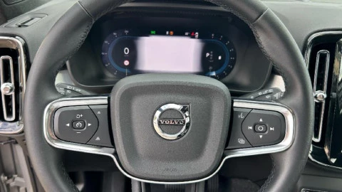 Volvo XC40 2.0 B3 G Core Auto