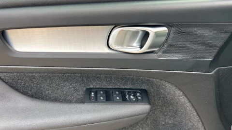 Volvo XC40 2.0 B3 G Core Auto