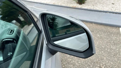 Volvo XC40 2.0 B3 G Core Auto