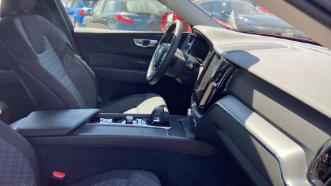 Volvo XC60 2.0 B4 D Core Auto