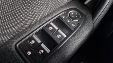 Renault Captur techno Eco-G 100cv (74 kW)