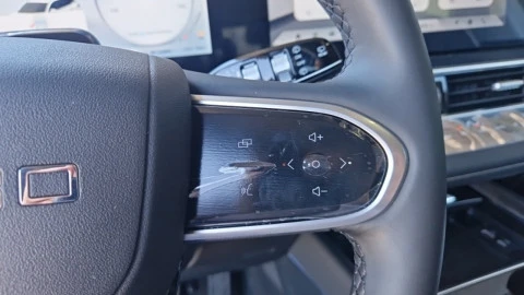 EBRO S700 1.5 TGDI PHEV Luxury E-CVT