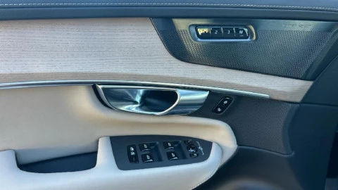 Volvo XC90 2.0 B5 Gasolina AWD Plus Bright Auto