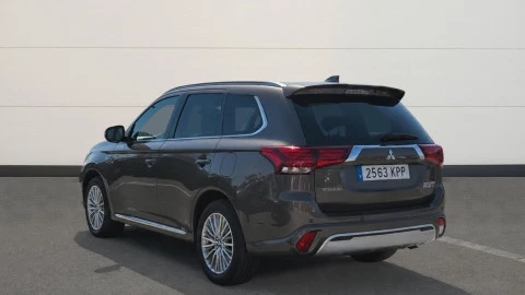 Mitsubishi Outlander 2.4 PHEV Kaiteki Auto 4WD