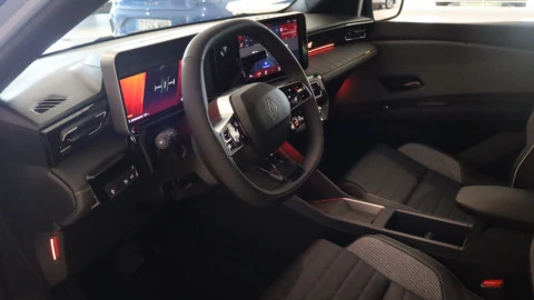 Renault 4 E-Tech 150 Comfort Range Iconic