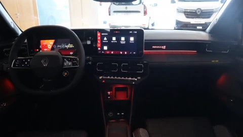 Renault 4 E-Tech 150 Comfort Range Iconic