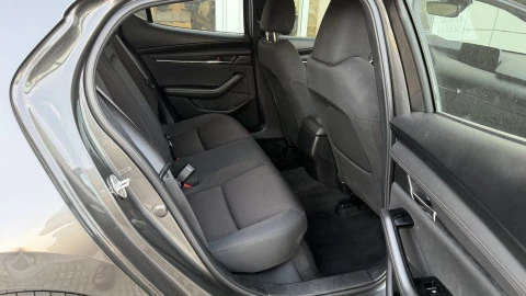 Mazda3 2.5L E-SKY G MHEV 103kW Centre-line