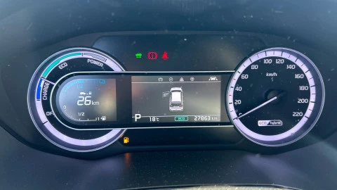 Kia Niro 1.6 GDi HEV 104kW (141CV) Drive