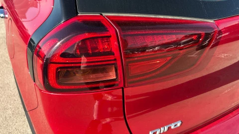 Kia Niro 1.6 GDi HEV 104kW (141CV) Drive