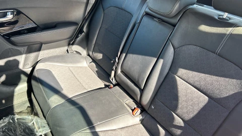 Kia Niro 1.6 GDi HEV 104kW (141CV) Drive