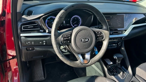 Kia Niro 1.6 GDi HEV 104kW (141CV) Drive