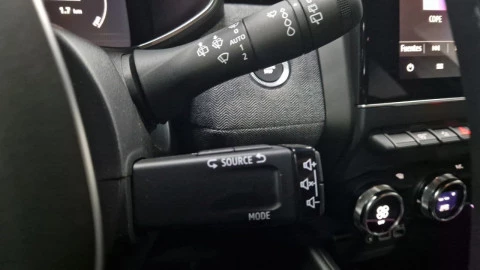 Renault Clio Techno TCe 90 (67kw)