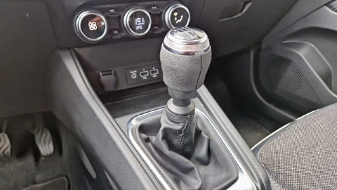 Renault Captur techno TCe 67kW (90CV)