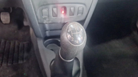 Dacia Sandero Essential 1.0 55kW (75CV) - 18