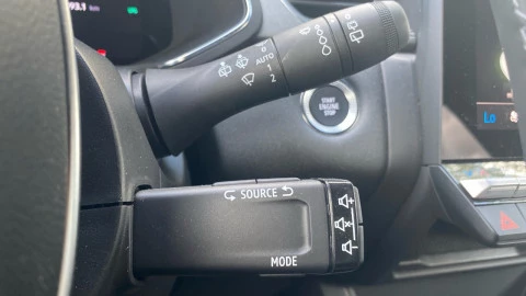 Renault Captur techno Eco-G 100cv (74 kW)