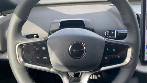 Volvo EX30 Single Motor Extended Range Plus Auto