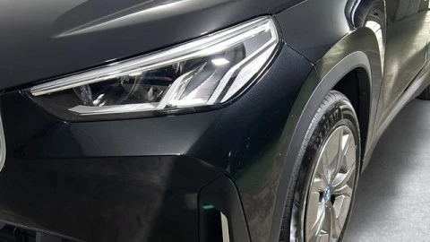BMW iX1 xDrive30