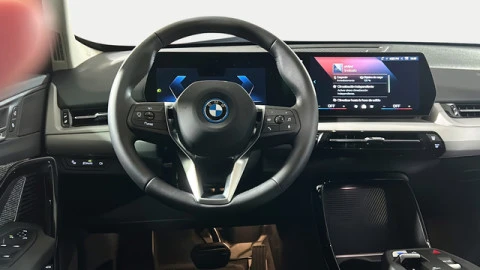 BMW iX1 xDrive30